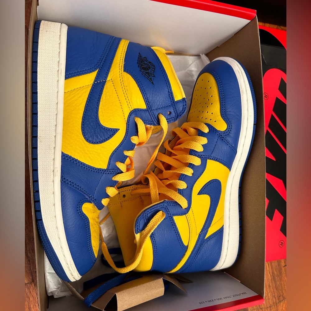 Women’s 7.5 worn once great condition $90